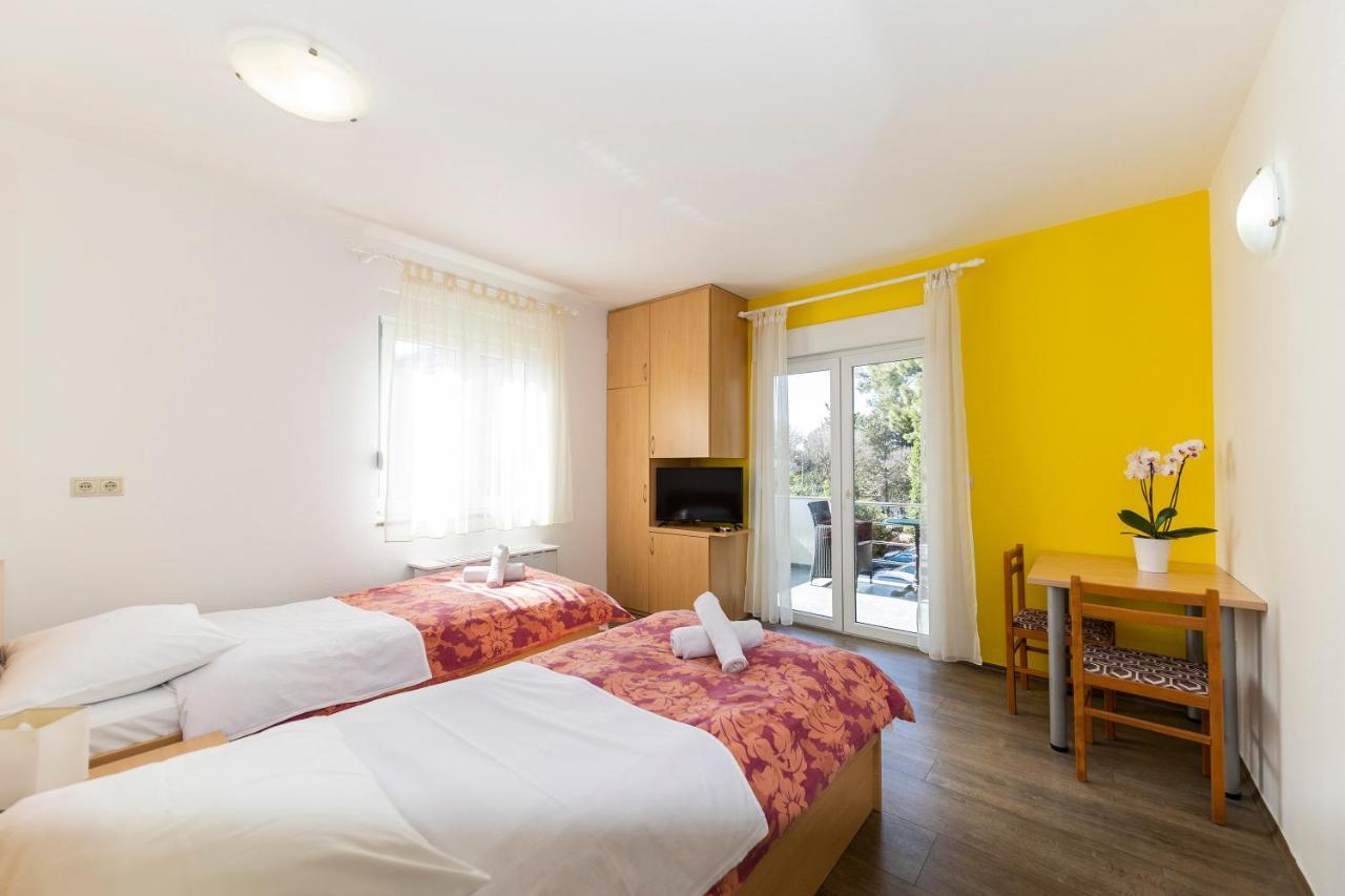 Guest house Irena Zadar