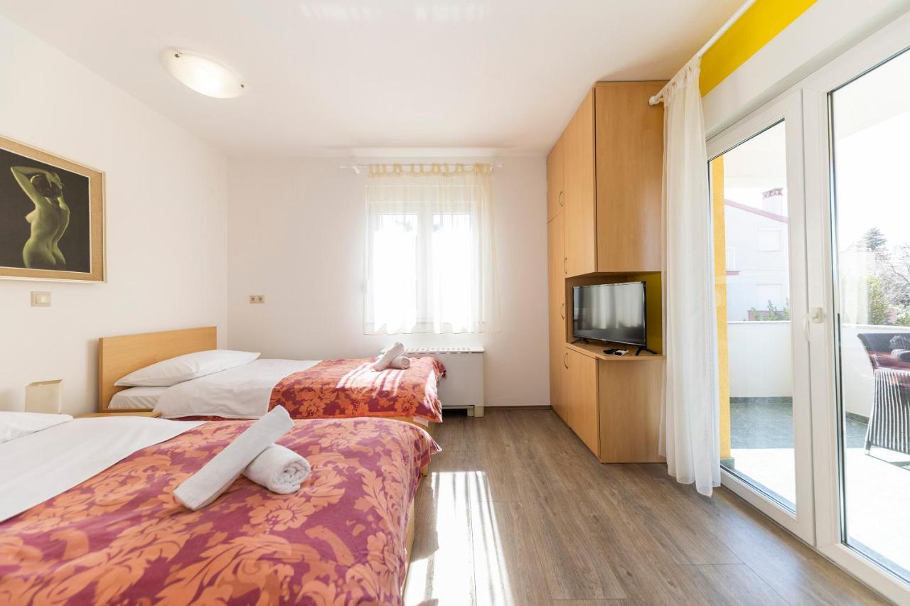 Guest house Irena 3*