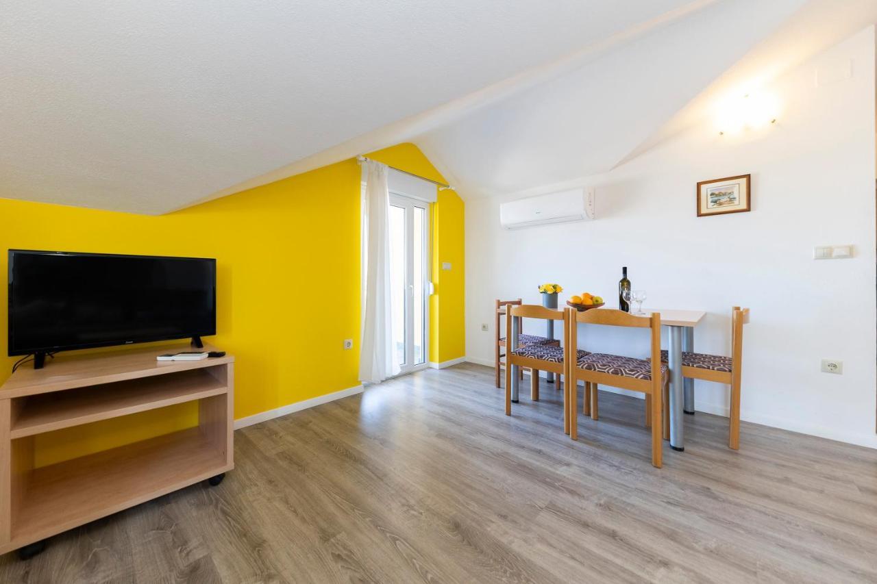 Irena Guest house