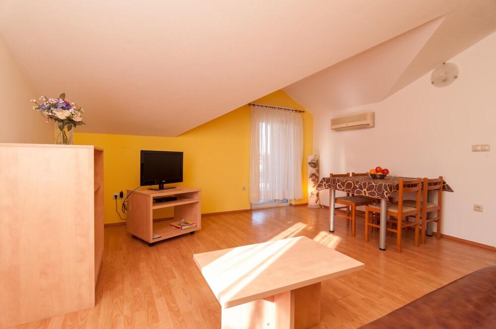 Guest house Irena